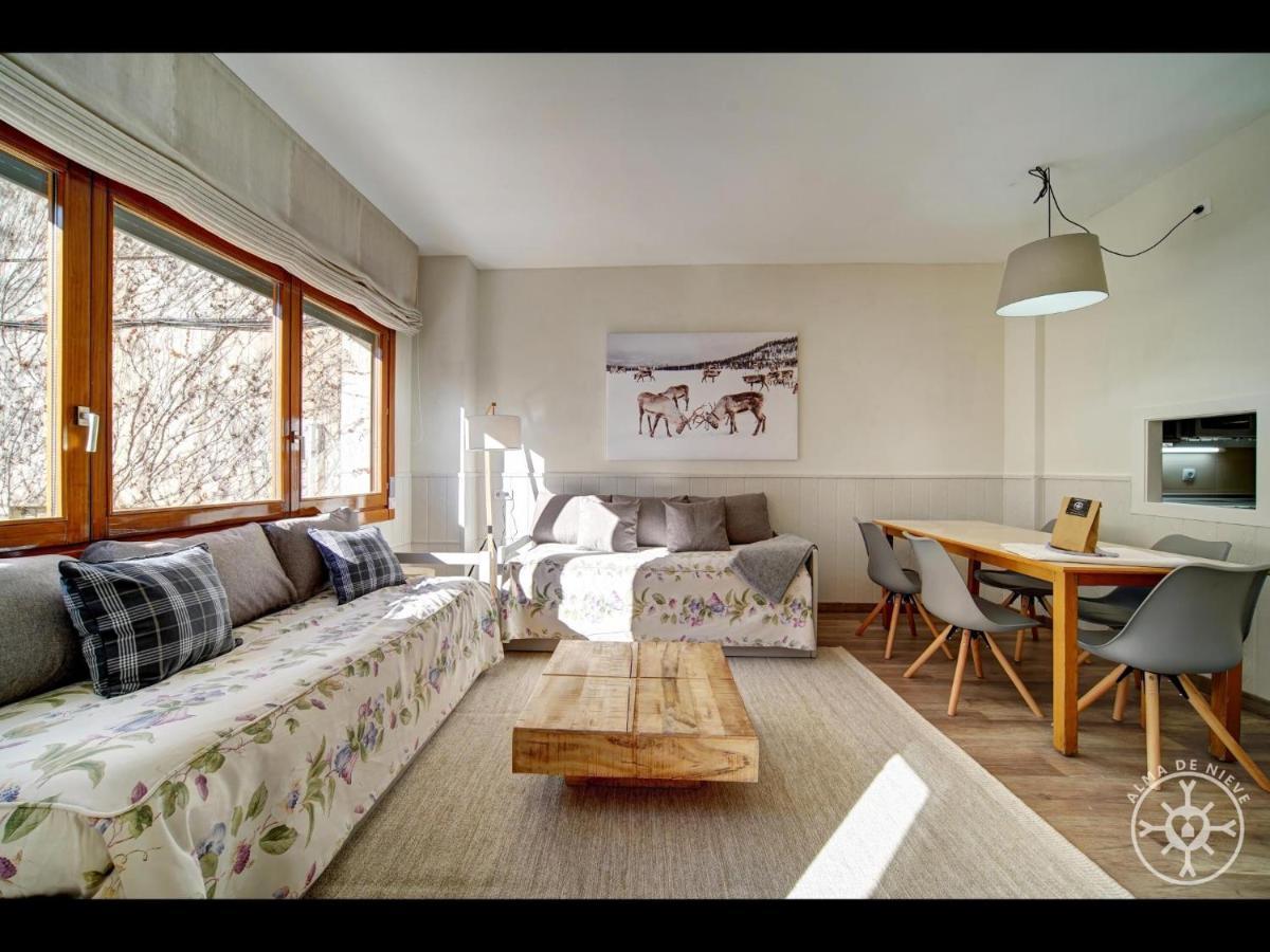 Maladeta De Alma De Nieve Apartment Baqueira Beret Bagian luar foto