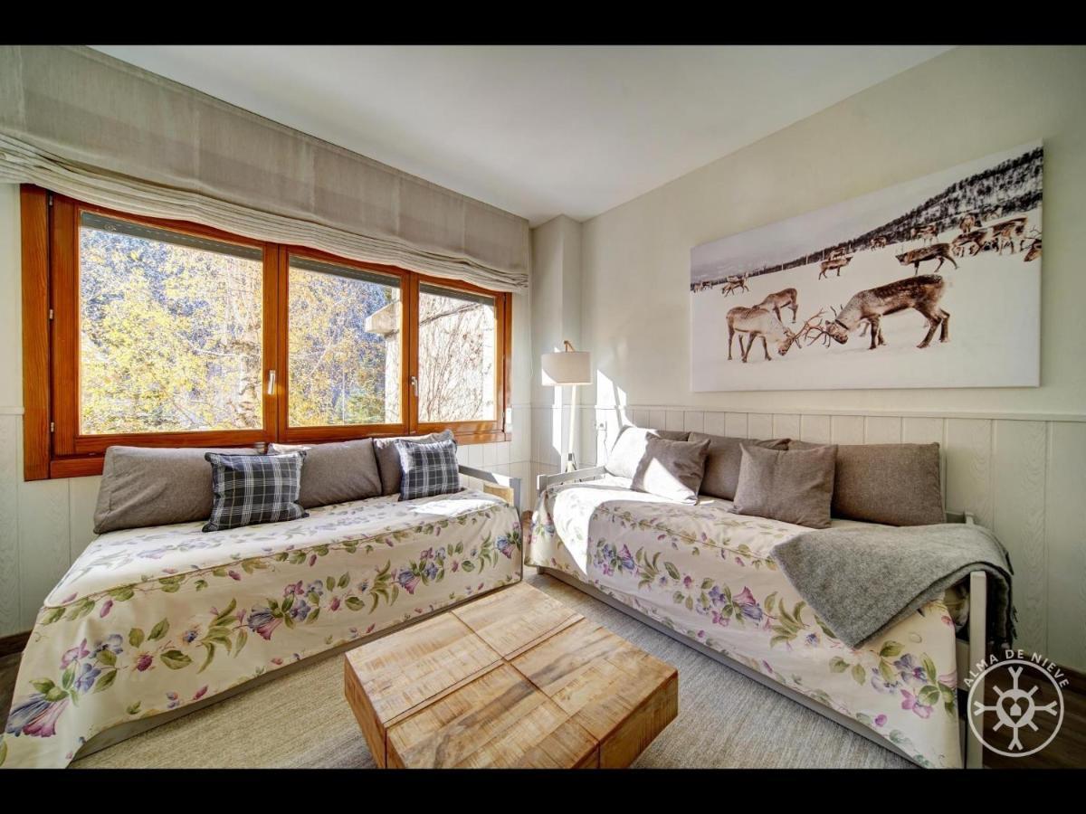 Maladeta De Alma De Nieve Apartment Baqueira Beret Bagian luar foto
